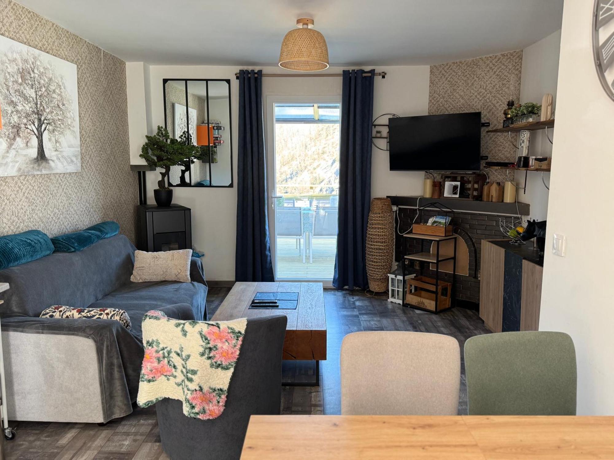 Chez Gwen Et Marie Villa Bogny-sur-Meuse Bagian luar foto